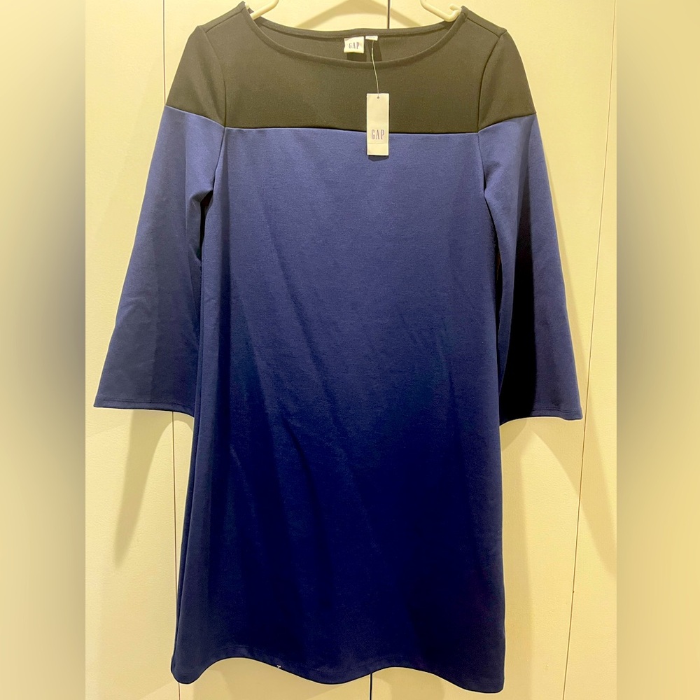 NWT GAP, Formal/Casual dress with 3/4 length bell sleeves, size XS